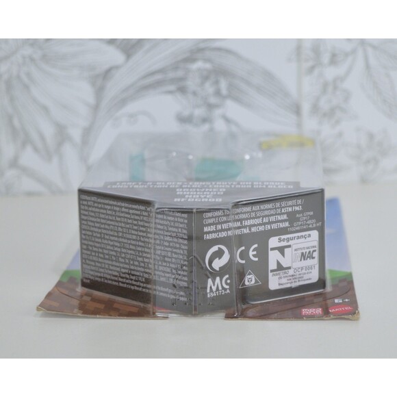 Minecraft Drowned Zombie Figure Set Craft-A-Block New - Picture 3 of 3